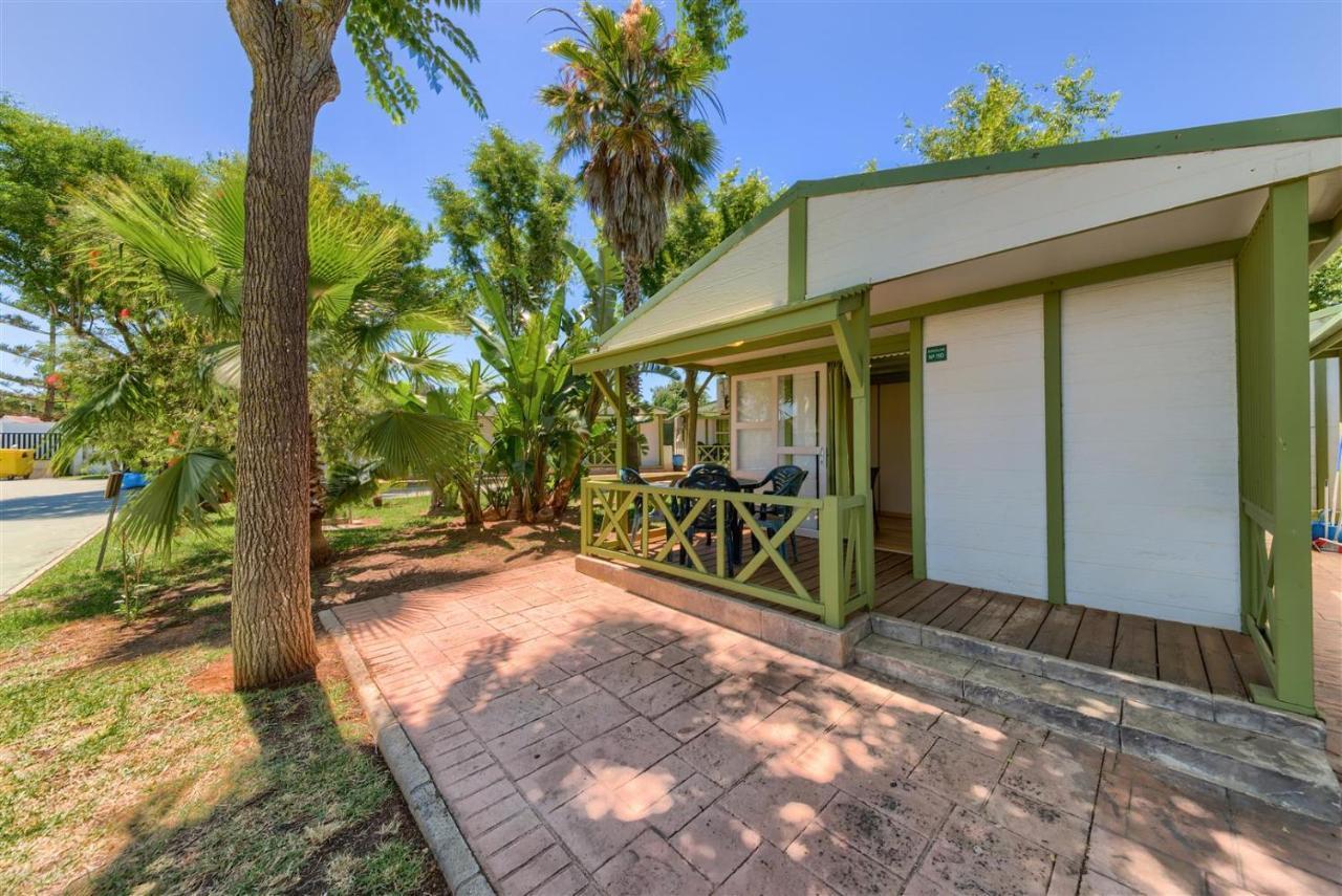 Camping Glamping -bungalows El Faro *