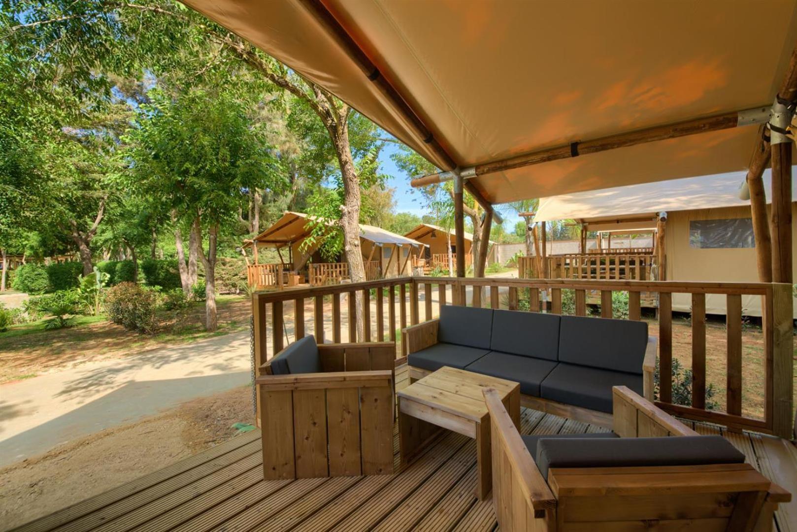 Glamping -bungalows El Faro Camping *