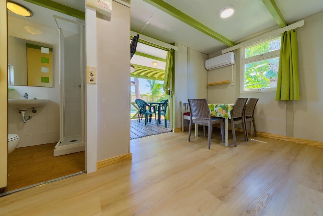 Glamping -bungalows El Faro Campeggio