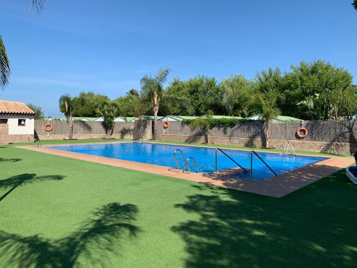 Glamping -bungalows El Faro Parque de Campismo Conil De La Frontera